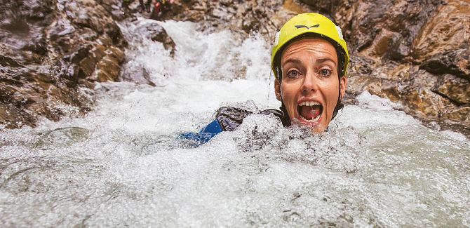 Wildwasserschwimmen im wilden Lech.