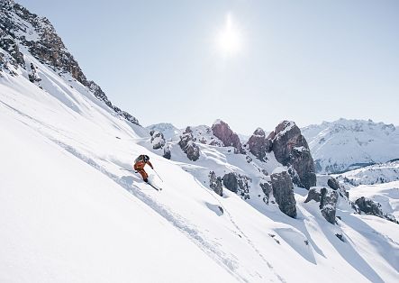 Sonnenskilauf in Warth-Schröcken