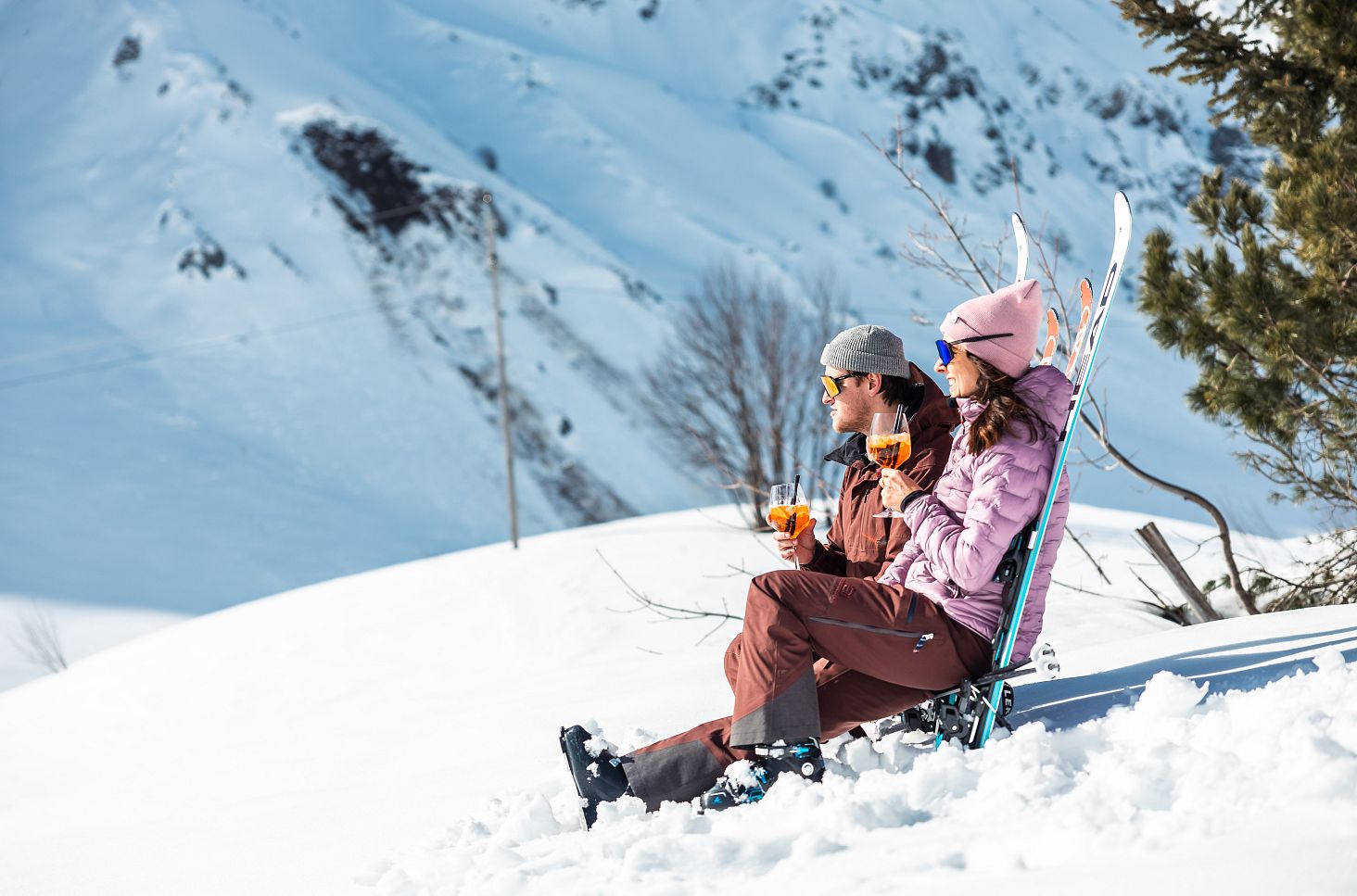 Sun skiing in Warth-Schröcken